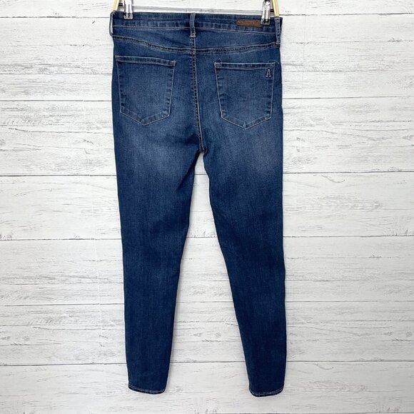 Articles of Society Women's Skinny Jeans Medium Wash Straight Leg size 28 - Picture 2 of 10